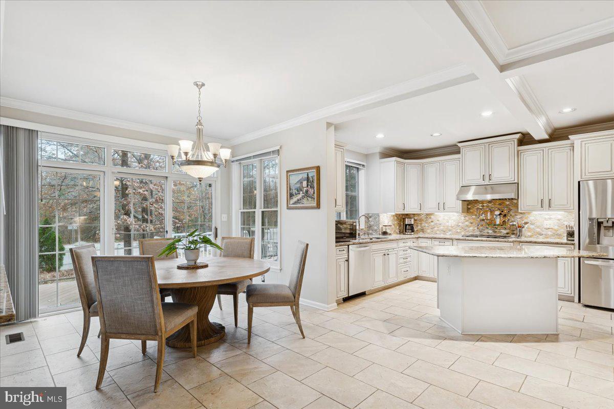 301 MARJORIE LN, HERNDON, Virginia 20170, 4 Bedrooms Bedrooms, ,4 BathroomsBathrooms,Residential,For sale,301 MARJORIE LN,VAFX2279712 MLS # VAFX2279712