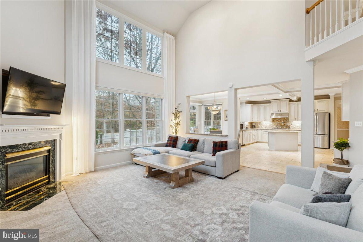 301 MARJORIE LN, HERNDON, Virginia 20170, 4 Bedrooms Bedrooms, ,4 BathroomsBathrooms,Residential,For sale,301 MARJORIE LN,VAFX2279712 MLS # VAFX2279712