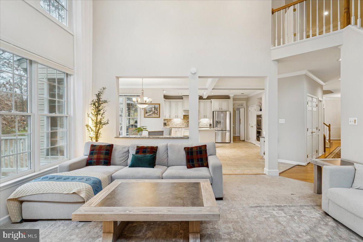 301 MARJORIE LN, HERNDON, Virginia 20170, 4 Bedrooms Bedrooms, ,4 BathroomsBathrooms,Residential,For sale,301 MARJORIE LN,VAFX2279712 MLS # VAFX2279712