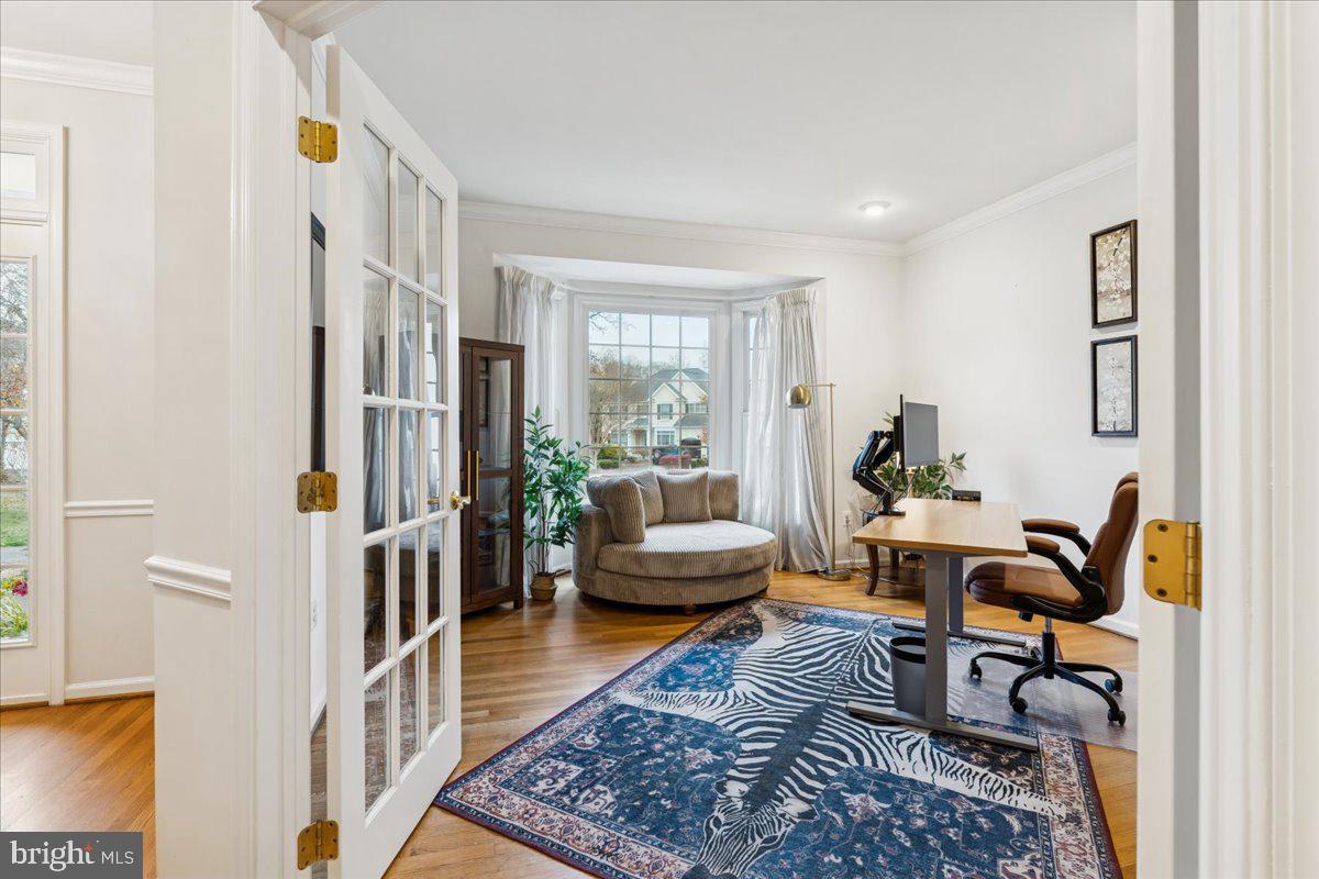 301 MARJORIE LN, HERNDON, Virginia 20170, 4 Bedrooms Bedrooms, ,4 BathroomsBathrooms,Residential,For sale,301 MARJORIE LN,VAFX2279712 MLS # VAFX2279712