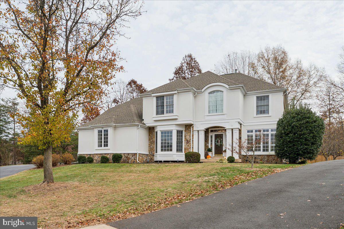 301 MARJORIE LN, HERNDON, Virginia 20170, 4 Bedrooms Bedrooms, ,4 BathroomsBathrooms,Residential,For sale,301 MARJORIE LN,VAFX2279712 MLS # VAFX2279712