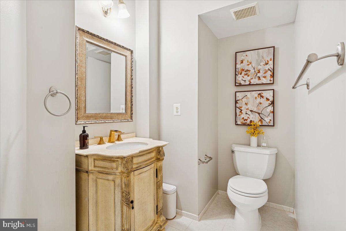 301 MARJORIE LN, HERNDON, Virginia 20170, 4 Bedrooms Bedrooms, ,4 BathroomsBathrooms,Residential,For sale,301 MARJORIE LN,VAFX2279712 MLS # VAFX2279712