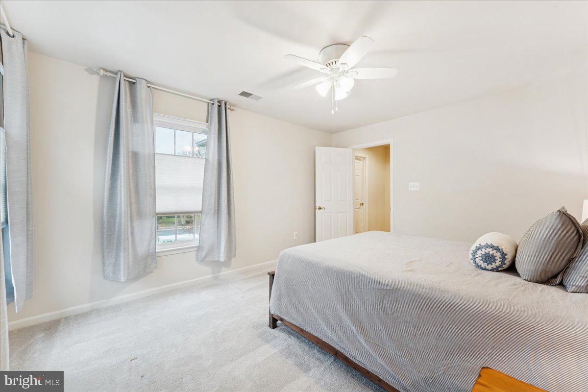 301 MARJORIE LN, HERNDON, Virginia 20170, 4 Bedrooms Bedrooms, ,4 BathroomsBathrooms,Residential,For sale,301 MARJORIE LN,VAFX2279712 MLS # VAFX2279712