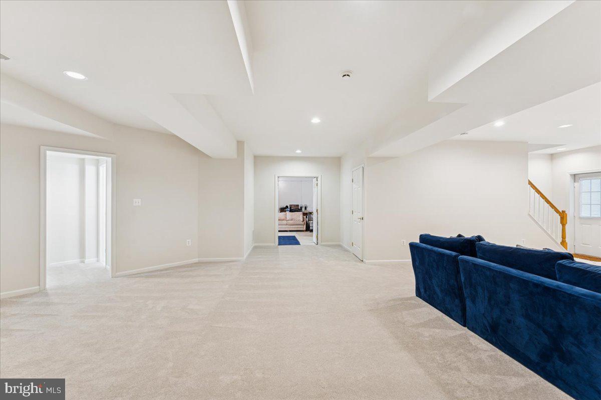 301 MARJORIE LN, HERNDON, Virginia 20170, 4 Bedrooms Bedrooms, ,4 BathroomsBathrooms,Residential,For sale,301 MARJORIE LN,VAFX2279712 MLS # VAFX2279712