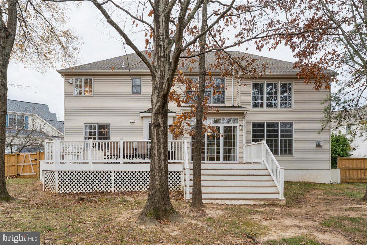 301 MARJORIE LN, HERNDON, Virginia 20170, 4 Bedrooms Bedrooms, ,4 BathroomsBathrooms,Residential,For sale,301 MARJORIE LN,VAFX2279712 MLS # VAFX2279712