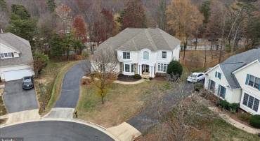 301 MARJORIE LN, HERNDON, Virginia 20170, 4 Bedrooms Bedrooms, ,4 BathroomsBathrooms,Residential,For sale,301 MARJORIE LN,VAFX2279712 MLS # VAFX2279712