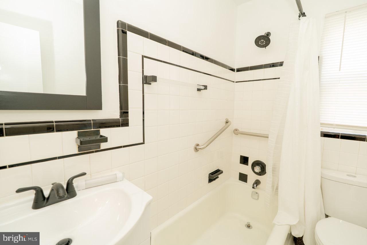 1037 16TH ST S, ARLINGTON, Virginia 22202, 3 Bedrooms Bedrooms, ,2 BathroomsBathrooms,Residential,For sale,1037 16TH ST S,VAAR2066238 MLS # VAAR2066238 1037 16TH ST S, ARLINGTON, Virginia 22202, 3 Bedrooms Bedrooms, ,2 BathroomsBathrooms,Residential,For sale,1037 16TH ST S,VAAR2066238 MLS # VAAR2066238