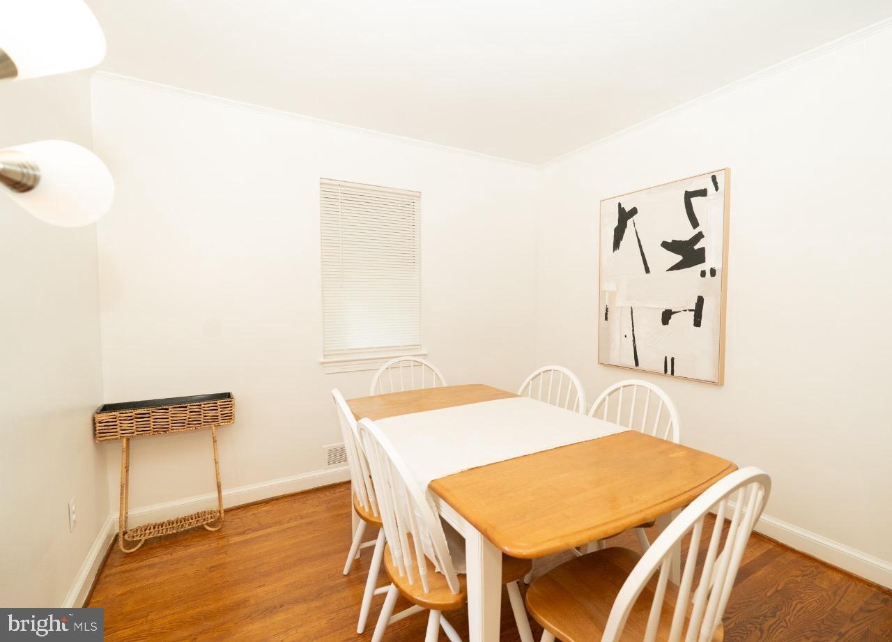 1037 16TH ST S, ARLINGTON, Virginia 22202, 3 Bedrooms Bedrooms, ,2 BathroomsBathrooms,Residential,For sale,1037 16TH ST S,VAAR2066238 MLS # VAAR2066238 1037 16TH ST S, ARLINGTON, Virginia 22202, 3 Bedrooms Bedrooms, ,2 BathroomsBathrooms,Residential,For sale,1037 16TH ST S,VAAR2066238 MLS # VAAR2066238