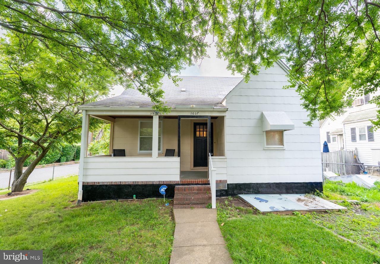 1037 16TH ST S, ARLINGTON, Virginia 22202, 3 Bedrooms Bedrooms, ,2 BathroomsBathrooms,Residential,For sale,1037 16TH ST S,VAAR2066238 MLS # VAAR2066238 1037 16TH ST S, ARLINGTON, Virginia 22202, 3 Bedrooms Bedrooms, ,2 BathroomsBathrooms,Residential,For sale,1037 16TH ST S,VAAR2066238 MLS # VAAR2066238