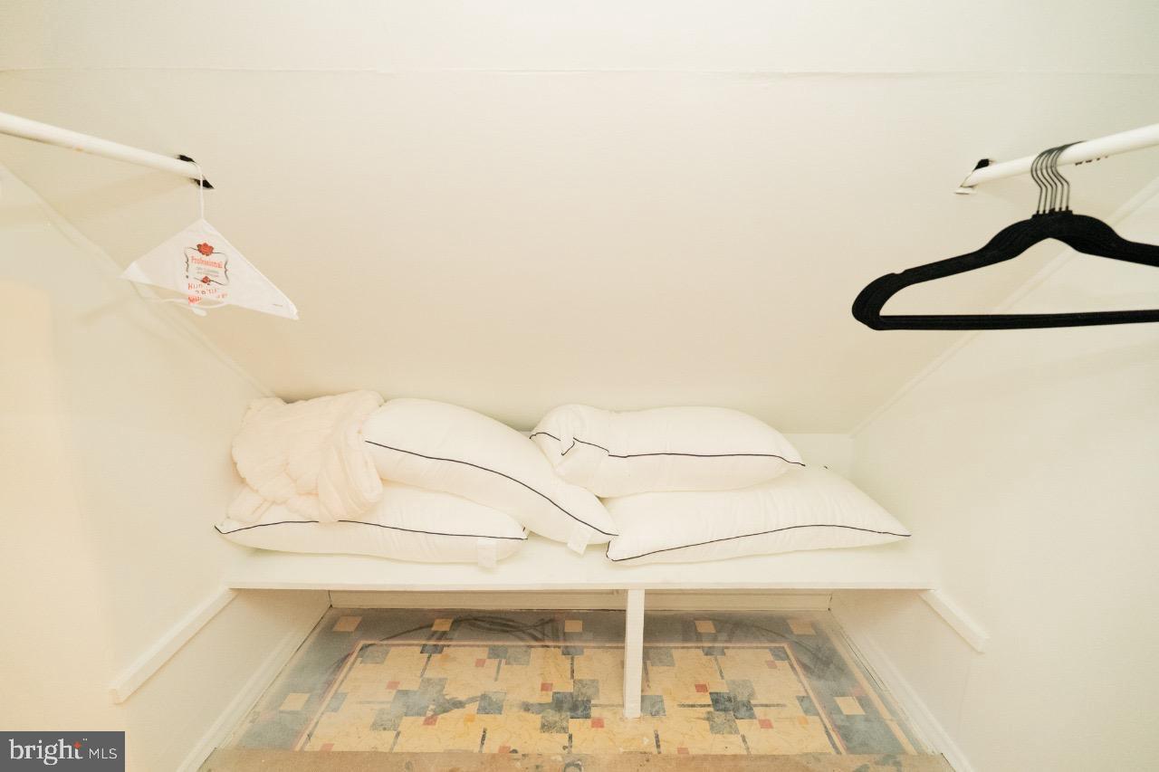 1037 16TH ST S, ARLINGTON, Virginia 22202, 3 Bedrooms Bedrooms, ,2 BathroomsBathrooms,Residential,For sale,1037 16TH ST S,VAAR2066238 MLS # VAAR2066238 1037 16TH ST S, ARLINGTON, Virginia 22202, 3 Bedrooms Bedrooms, ,2 BathroomsBathrooms,Residential,For sale,1037 16TH ST S,VAAR2066238 MLS # VAAR2066238