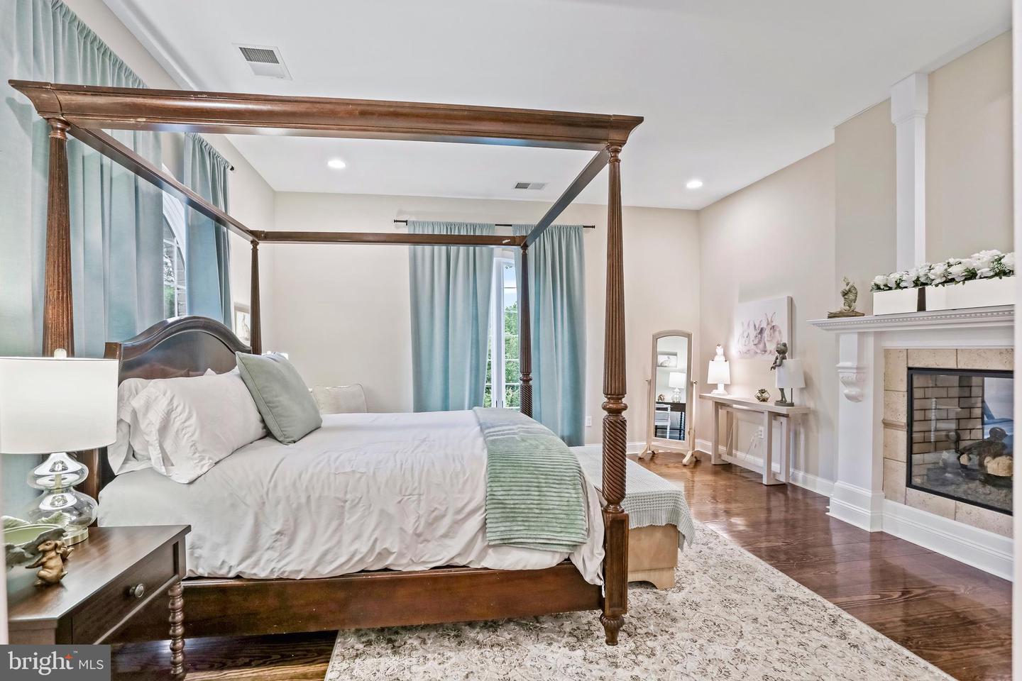 207 WEST VIEW DR DR, WINCHESTER, Virginia 22603, 7 Bedrooms Bedrooms, ,4 BathroomsBathrooms,Residential,For sale,207 WEST VIEW DR DR,VAFV2038118 MLS # VAFV2038118 207 WEST VIEW DR DR, WINCHESTER, Virginia 22603, 7 Bedrooms Bedrooms, ,4 BathroomsBathrooms,Residential,For sale,207 WEST VIEW DR DR,VAFV2038118 MLS # VAFV2038118