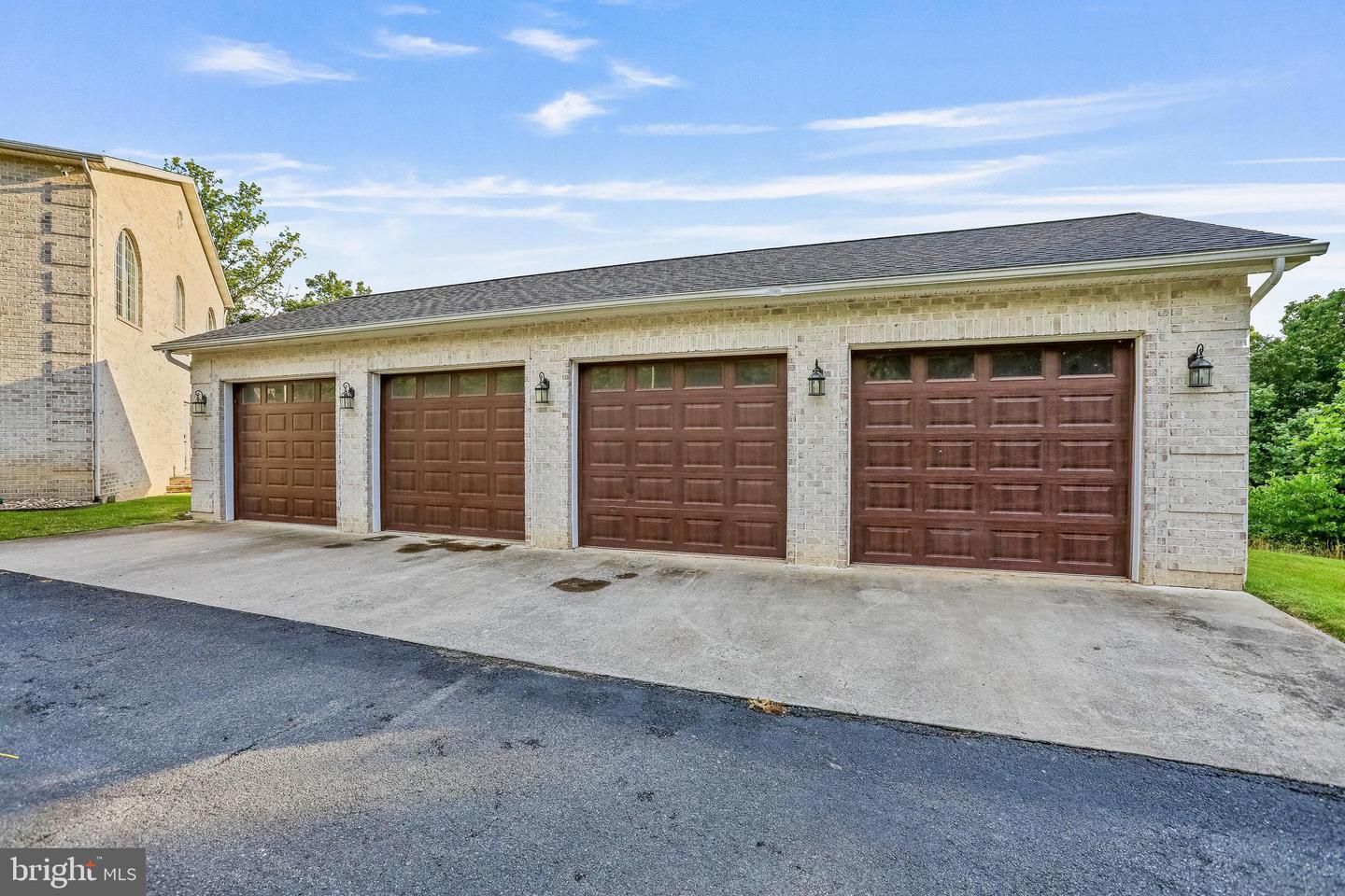 207 WEST VIEW DR DR, WINCHESTER, Virginia 22603, 7 Bedrooms Bedrooms, ,4 BathroomsBathrooms,Residential,For sale,207 WEST VIEW DR DR,VAFV2038118 MLS # VAFV2038118 207 WEST VIEW DR DR, WINCHESTER, Virginia 22603, 7 Bedrooms Bedrooms, ,4 BathroomsBathrooms,Residential,For sale,207 WEST VIEW DR DR,VAFV2038118 MLS # VAFV2038118