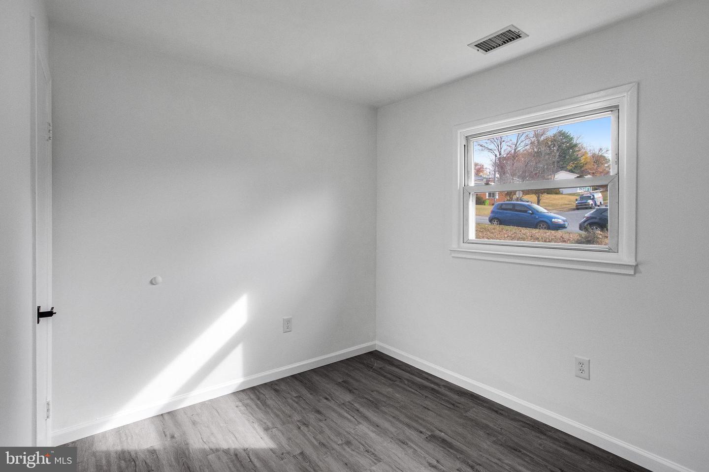 3412 BEAUMONT RD, WOODBRIDGE, Virginia 22193, 4 Bedrooms Bedrooms, ,2 BathroomsBathrooms,Residential,For sale,3412 BEAUMONT RD,VAPW2108016 MLS # VAPW2108016