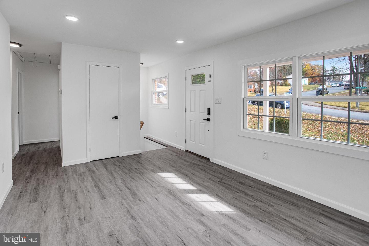 3412 BEAUMONT RD, WOODBRIDGE, Virginia 22193, 4 Bedrooms Bedrooms, ,2 BathroomsBathrooms,Residential,For sale,3412 BEAUMONT RD,VAPW2108016 MLS # VAPW2108016