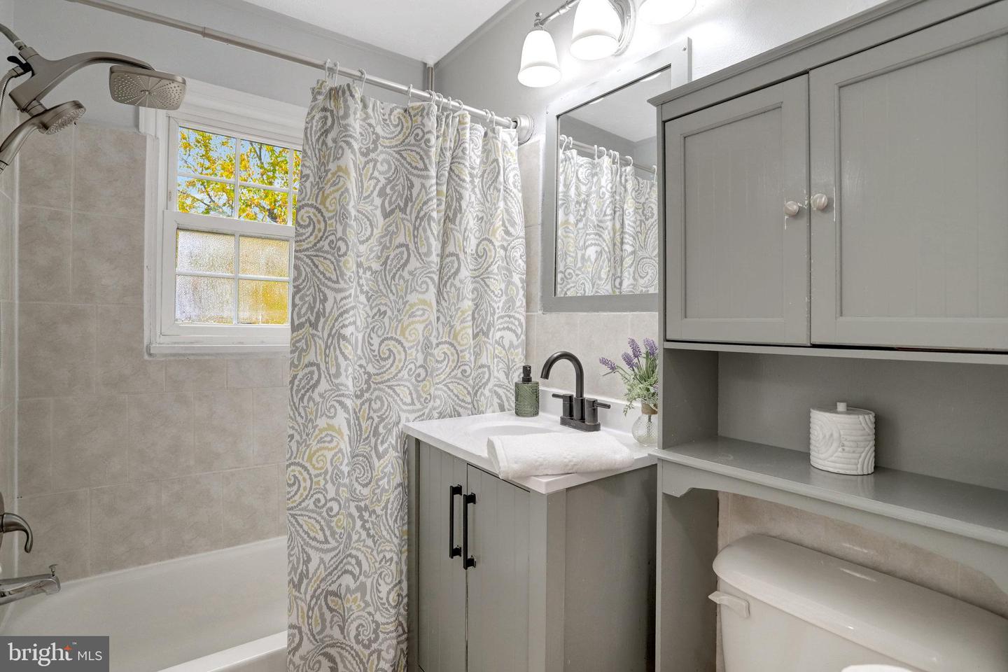 6828 KENYON DR, ALEXANDRIA, Virginia 22307, 2 Bedrooms Bedrooms, ,2 BathroomsBathrooms,Residential,For sale,6828 KENYON DR,VAFX2279732 MLS # VAFX2279732 6828 KENYON DR, ALEXANDRIA, Virginia 22307, 2 Bedrooms Bedrooms, ,2 BathroomsBathrooms,Residential,For sale,6828 KENYON DR,VAFX2279732 MLS # VAFX2279732