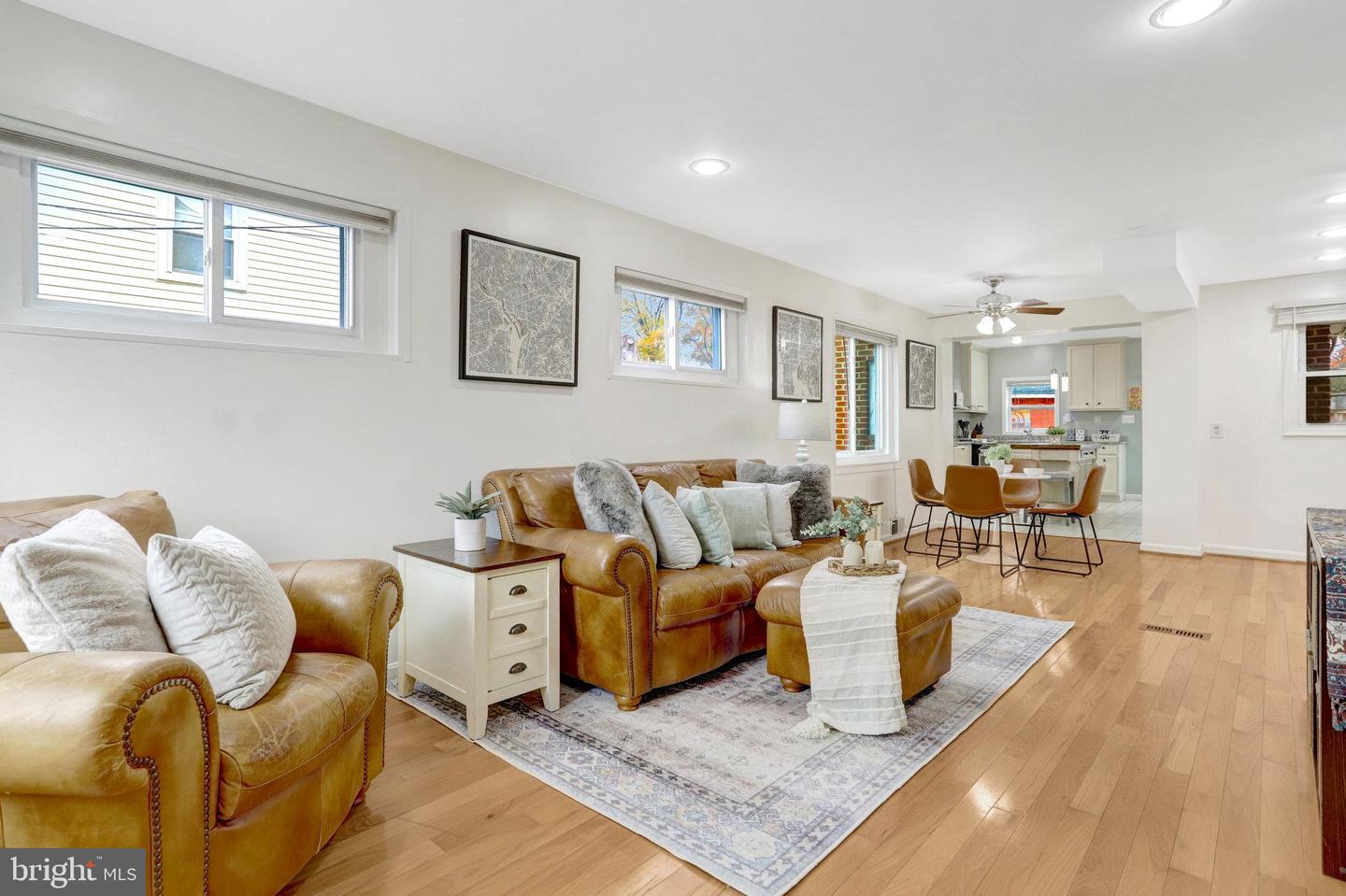 6828 KENYON DR, ALEXANDRIA, Virginia 22307, 2 Bedrooms Bedrooms, ,2 BathroomsBathrooms,Residential,For sale,6828 KENYON DR,VAFX2279732 MLS # VAFX2279732 6828 KENYON DR, ALEXANDRIA, Virginia 22307, 2 Bedrooms Bedrooms, ,2 BathroomsBathrooms,Residential,For sale,6828 KENYON DR,VAFX2279732 MLS # VAFX2279732