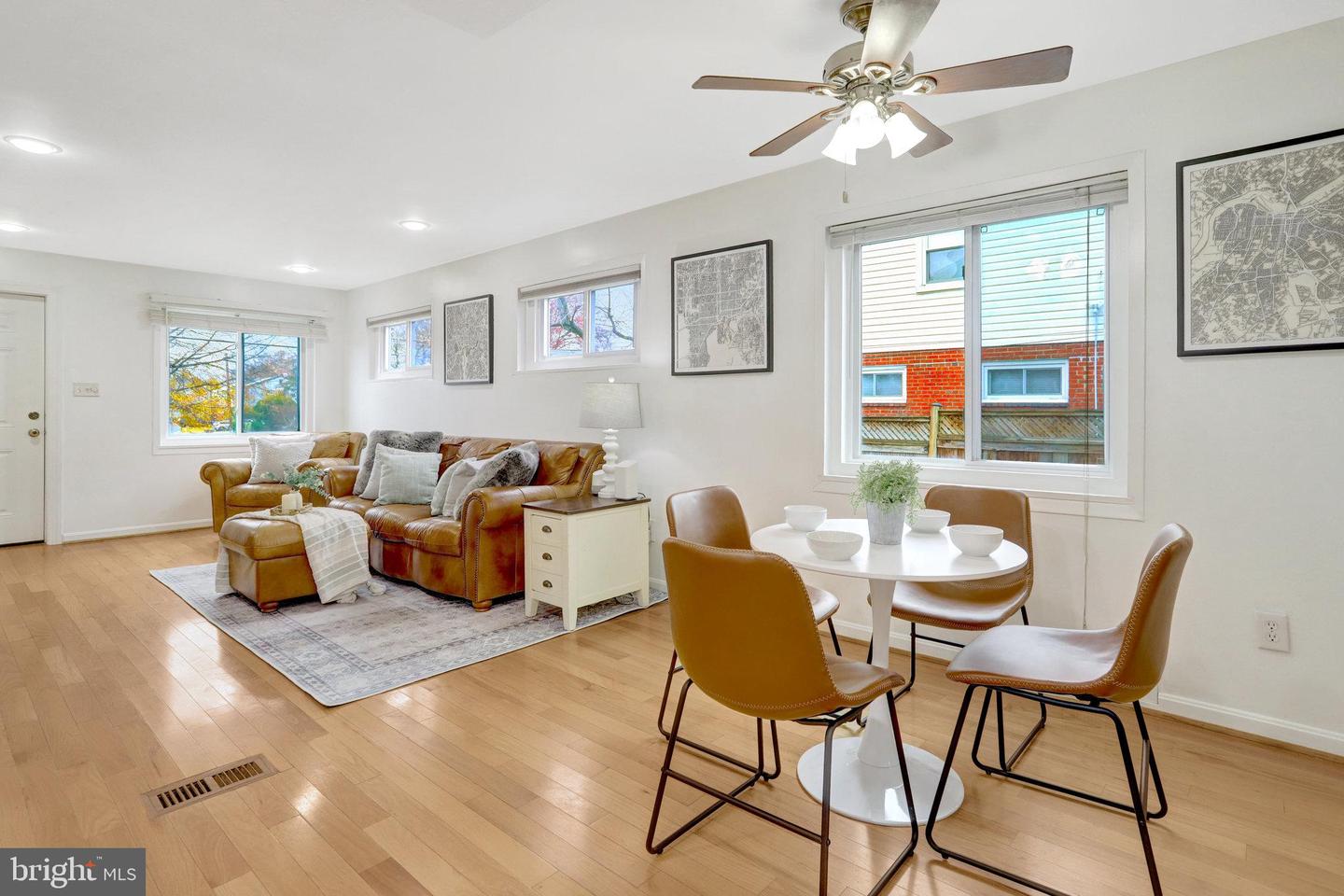 6828 KENYON DR, ALEXANDRIA, Virginia 22307, 2 Bedrooms Bedrooms, ,2 BathroomsBathrooms,Residential,For sale,6828 KENYON DR,VAFX2279732 MLS # VAFX2279732 6828 KENYON DR, ALEXANDRIA, Virginia 22307, 2 Bedrooms Bedrooms, ,2 BathroomsBathrooms,Residential,For sale,6828 KENYON DR,VAFX2279732 MLS # VAFX2279732