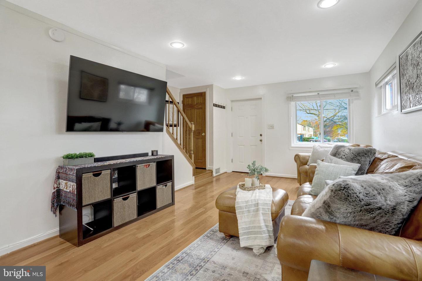 6828 KENYON DR, ALEXANDRIA, Virginia 22307, 2 Bedrooms Bedrooms, ,2 BathroomsBathrooms,Residential,For sale,6828 KENYON DR,VAFX2279732 MLS # VAFX2279732 6828 KENYON DR, ALEXANDRIA, Virginia 22307, 2 Bedrooms Bedrooms, ,2 BathroomsBathrooms,Residential,For sale,6828 KENYON DR,VAFX2279732 MLS # VAFX2279732