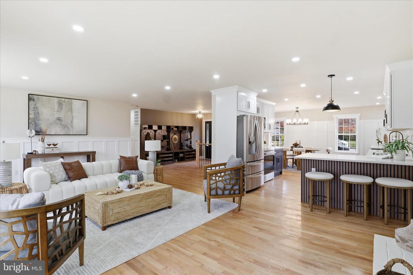 6112 REDWOOD LN, ALEXANDRIA, Virginia 22310, 5 Bedrooms Bedrooms, ,3 BathroomsBathrooms,Residential,For sale,6112 REDWOOD LN,VAFX2279746 MLS # VAFX2279746