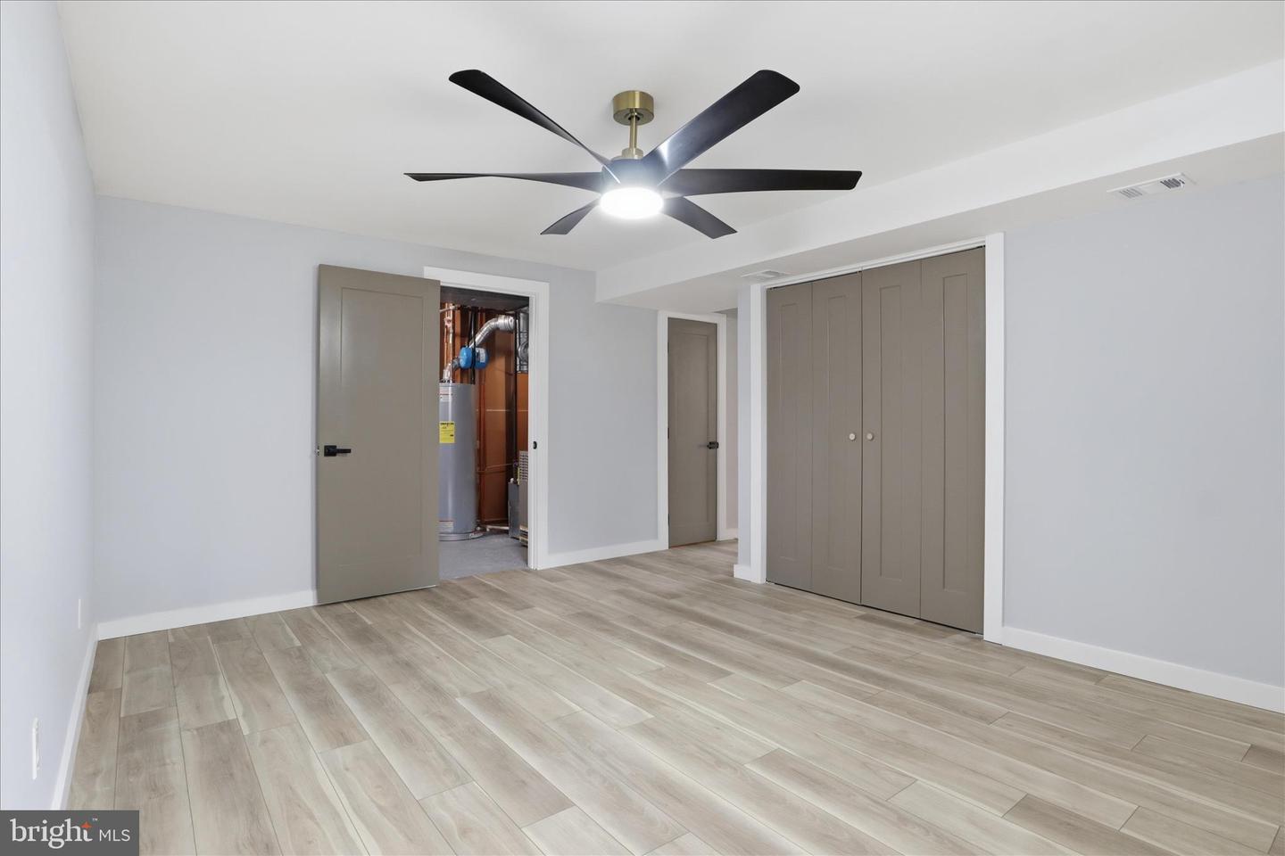 6112 REDWOOD LN, ALEXANDRIA, Virginia 22310, 5 Bedrooms Bedrooms, ,3 BathroomsBathrooms,Residential,For sale,6112 REDWOOD LN,VAFX2279746 MLS # VAFX2279746