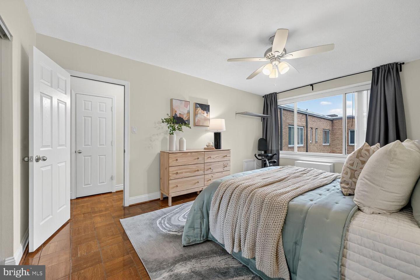 1727 MASSACHUSETTS AVE NW #807, WASHINGTON, District Of Columbia 20036, 1 Bedroom Bedrooms, 2 Rooms Rooms,1 BathroomBathrooms,Residential,For sale,1727 MASSACHUSETTS AVE NW #807,DCDC2232468 MLS # DCDC2232468