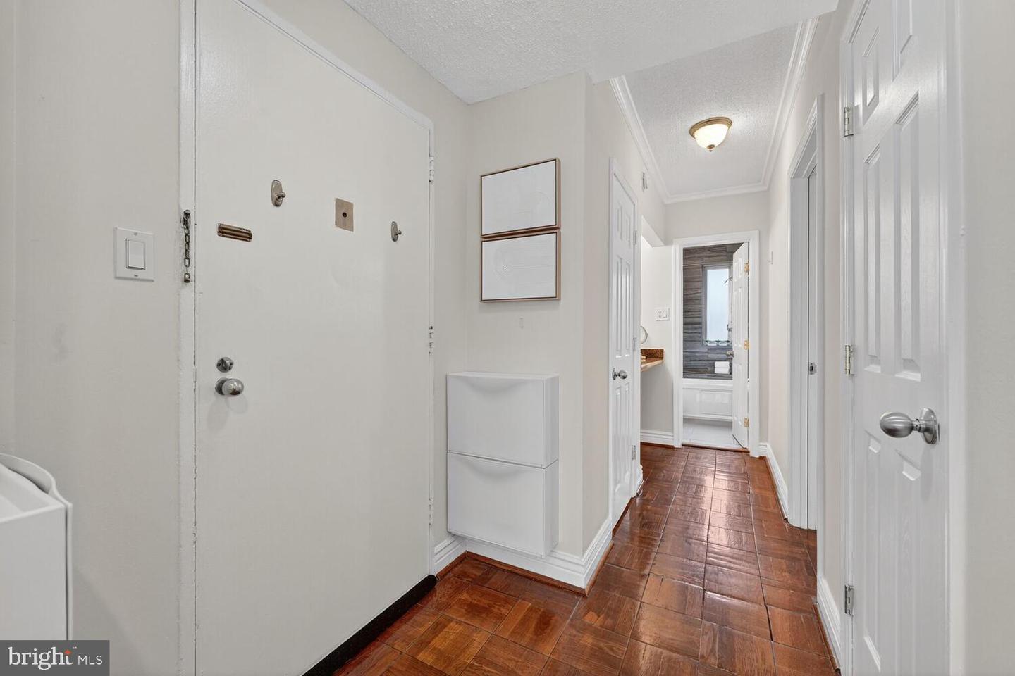 1727 MASSACHUSETTS AVE NW #807, WASHINGTON, District Of Columbia 20036, 1 Bedroom Bedrooms, 2 Rooms Rooms,1 BathroomBathrooms,Residential,For sale,1727 MASSACHUSETTS AVE NW #807,DCDC2232468 MLS # DCDC2232468