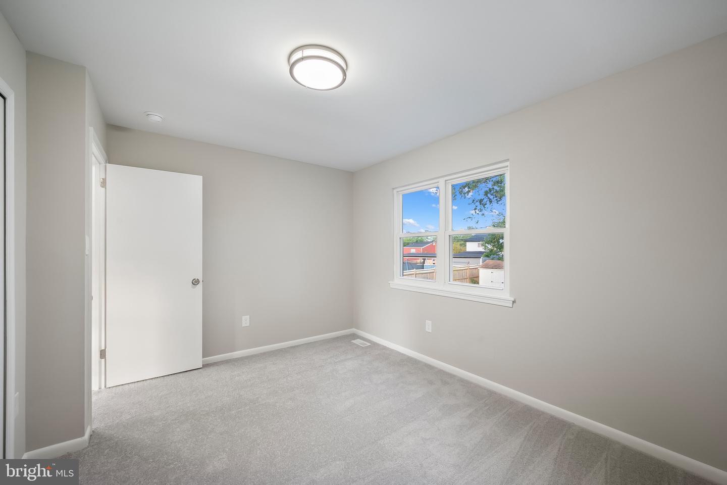 8516 CAVALRY LN, MANASSAS, Virginia 20110, 4 Bedrooms Bedrooms, ,2 BathroomsBathrooms,Residential,For sale,8516 CAVALRY LN,VAMN2009722 MLS # VAMN2009722