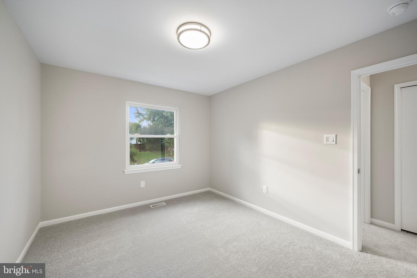 8516 CAVALRY LN, MANASSAS, Virginia 20110, 4 Bedrooms Bedrooms, ,2 BathroomsBathrooms,Residential,For sale,8516 CAVALRY LN,VAMN2009722 MLS # VAMN2009722