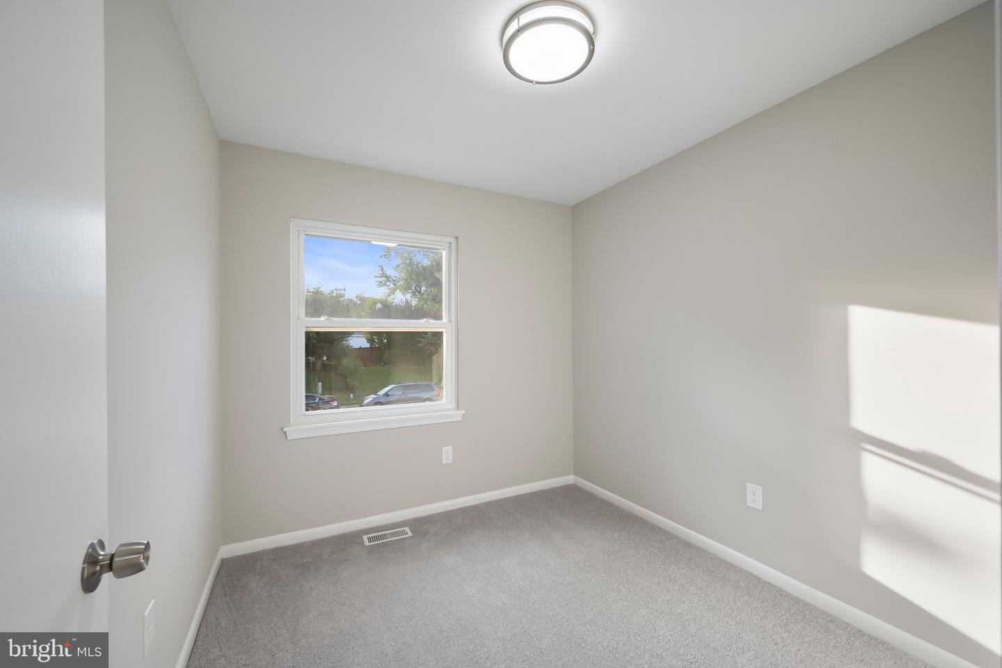 8516 CAVALRY LN, MANASSAS, Virginia 20110, 4 Bedrooms Bedrooms, ,2 BathroomsBathrooms,Residential,For sale,8516 CAVALRY LN,VAMN2009722 MLS # VAMN2009722