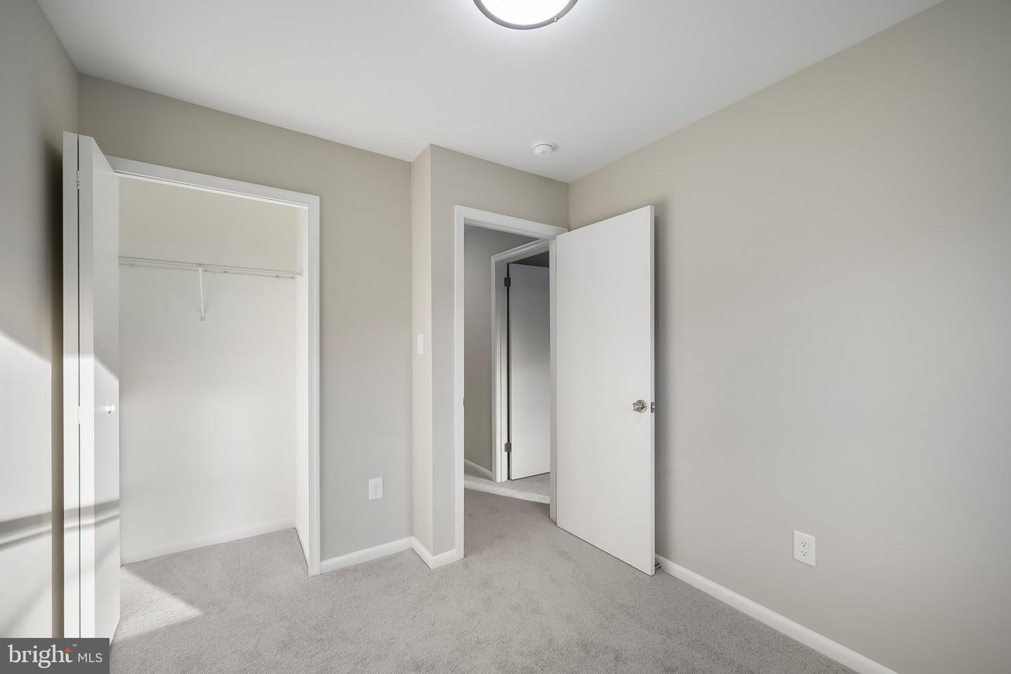 8516 CAVALRY LN, MANASSAS, Virginia 20110, 4 Bedrooms Bedrooms, ,2 BathroomsBathrooms,Residential,For sale,8516 CAVALRY LN,VAMN2009722 MLS # VAMN2009722