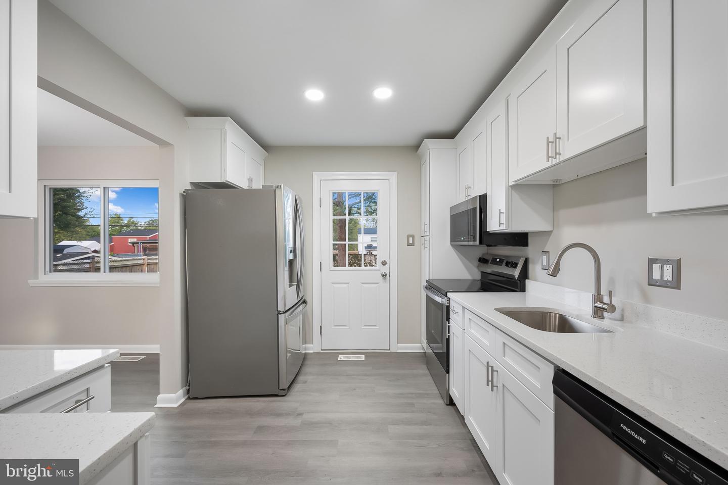 8516 CAVALRY LN, MANASSAS, Virginia 20110, 4 Bedrooms Bedrooms, ,2 BathroomsBathrooms,Residential,For sale,8516 CAVALRY LN,VAMN2009722 MLS # VAMN2009722