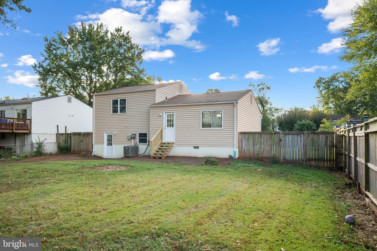 8516 CAVALRY LN, MANASSAS, Virginia 20110, 4 Bedrooms Bedrooms, ,2 BathroomsBathrooms,Residential,For sale,8516 CAVALRY LN,VAMN2009722 MLS # VAMN2009722