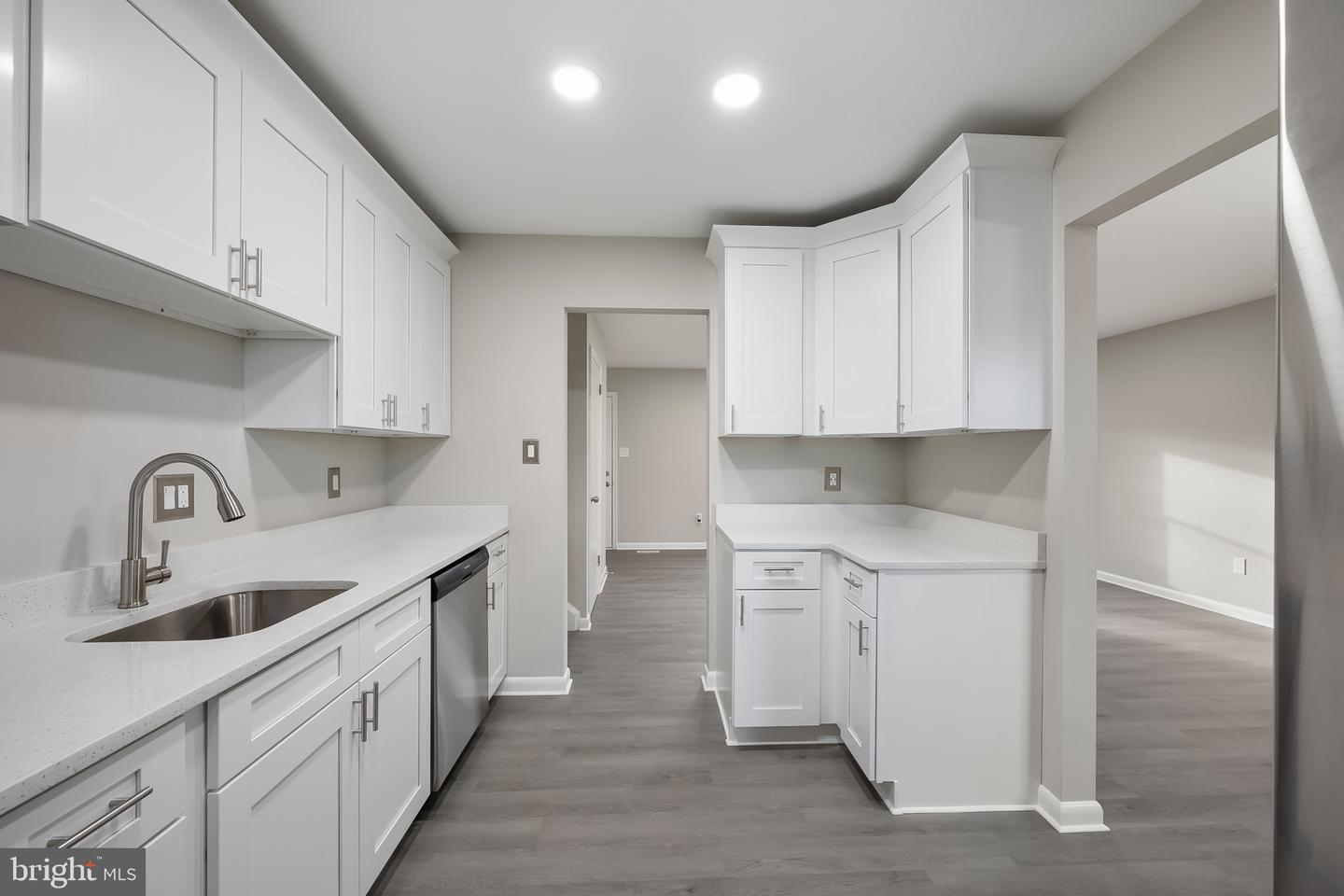 8516 CAVALRY LN, MANASSAS, Virginia 20110, 4 Bedrooms Bedrooms, ,2 BathroomsBathrooms,Residential,For sale,8516 CAVALRY LN,VAMN2009722 MLS # VAMN2009722