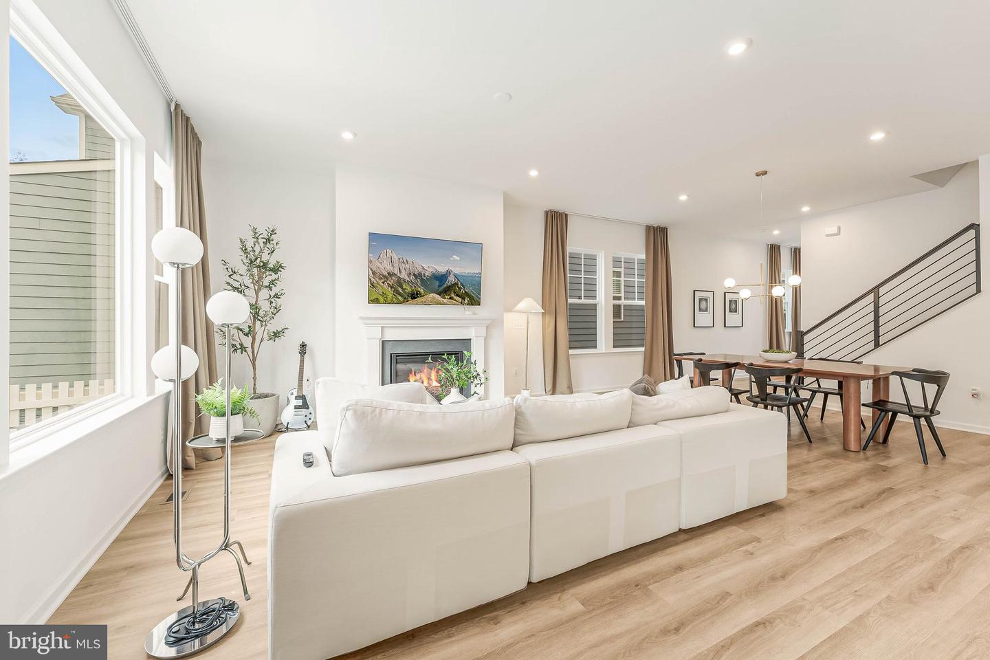 18260 MOSS GARDEN RD, DUMFRIES, Virginia 22026, 4 Bedrooms Bedrooms, ,3 BathroomsBathrooms,Residential,For sale,18260 MOSS GARDEN RD,VAPW2108040 MLS # VAPW2108040 18260 MOSS GARDEN RD, DUMFRIES, Virginia 22026, 4 Bedrooms Bedrooms, ,3 BathroomsBathrooms,Residential,For sale,18260 MOSS GARDEN RD,VAPW2108040 MLS # VAPW2108040