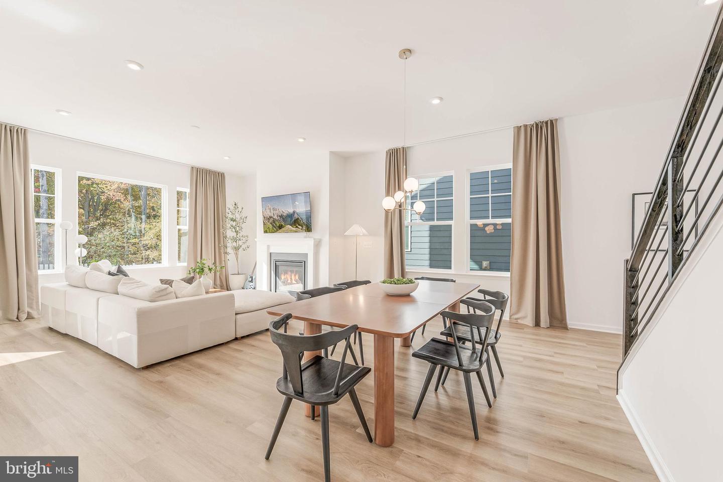 18260 MOSS GARDEN RD, DUMFRIES, Virginia 22026, 4 Bedrooms Bedrooms, ,3 BathroomsBathrooms,Residential,For sale,18260 MOSS GARDEN RD,VAPW2108040 MLS # VAPW2108040 18260 MOSS GARDEN RD, DUMFRIES, Virginia 22026, 4 Bedrooms Bedrooms, ,3 BathroomsBathrooms,Residential,For sale,18260 MOSS GARDEN RD,VAPW2108040 MLS # VAPW2108040