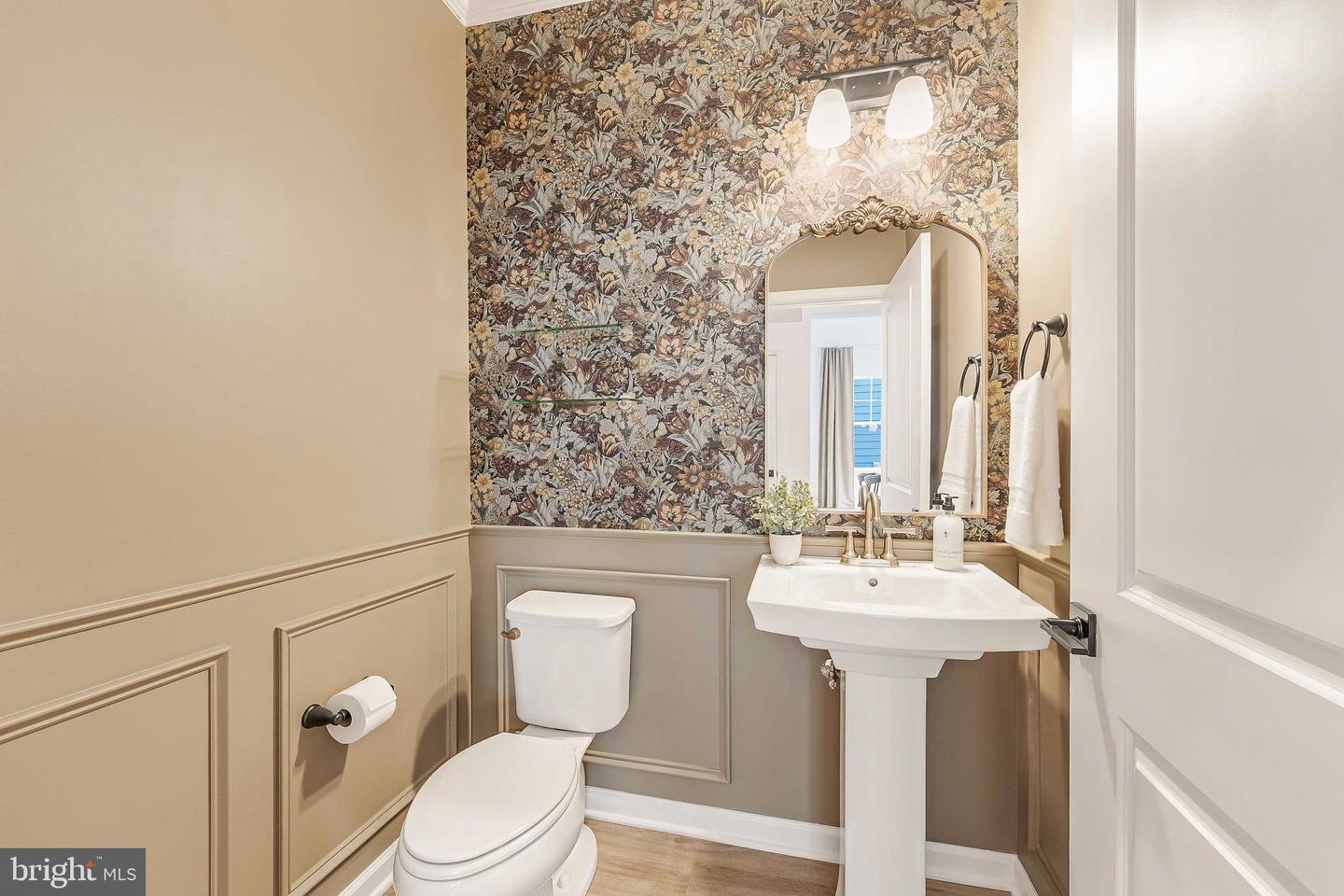 18260 MOSS GARDEN RD, DUMFRIES, Virginia 22026, 4 Bedrooms Bedrooms, ,3 BathroomsBathrooms,Residential,For sale,18260 MOSS GARDEN RD,VAPW2108040 MLS # VAPW2108040 18260 MOSS GARDEN RD, DUMFRIES, Virginia 22026, 4 Bedrooms Bedrooms, ,3 BathroomsBathrooms,Residential,For sale,18260 MOSS GARDEN RD,VAPW2108040 MLS # VAPW2108040