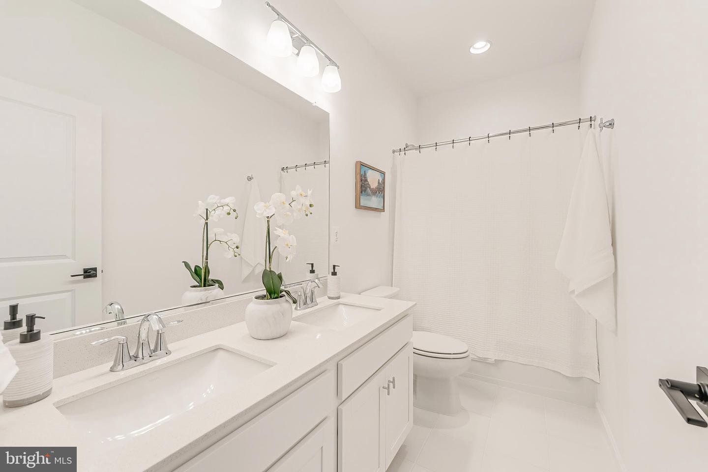 18260 MOSS GARDEN RD, DUMFRIES, Virginia 22026, 4 Bedrooms Bedrooms, ,3 BathroomsBathrooms,Residential,For sale,18260 MOSS GARDEN RD,VAPW2108040 MLS # VAPW2108040 18260 MOSS GARDEN RD, DUMFRIES, Virginia 22026, 4 Bedrooms Bedrooms, ,3 BathroomsBathrooms,Residential,For sale,18260 MOSS GARDEN RD,VAPW2108040 MLS # VAPW2108040