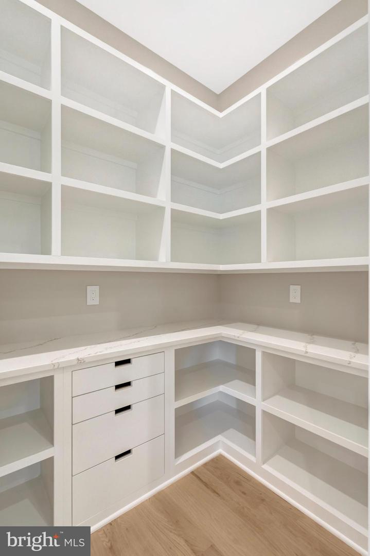 7400 CHURCHILL RD, MCLEAN, Virginia 22101, 6 Bedrooms Bedrooms, ,6 BathroomsBathrooms,Residential,For sale,7400 CHURCHILL RD,VAFX2279808 MLS # VAFX2279808 7400 CHURCHILL RD, MCLEAN, Virginia 22101, 6 Bedrooms Bedrooms, ,6 BathroomsBathrooms,Residential,For sale,7400 CHURCHILL RD,VAFX2279808 MLS # VAFX2279808