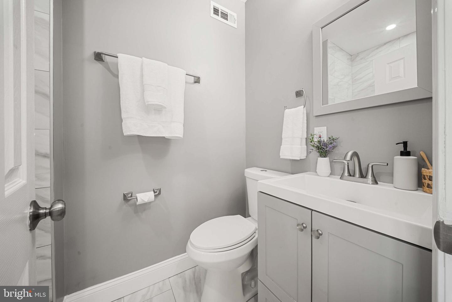 1416 S ST SE, WASHINGTON, District Of Columbia 20020, 4 Bedrooms Bedrooms, ,3 BathroomsBathrooms,Residential,For sale,1416 S ST SE,DCDC2232362 MLS # DCDC2232362 1416 S ST SE, WASHINGTON, District Of Columbia 20020, 4 Bedrooms Bedrooms, ,3 BathroomsBathrooms,Residential,For sale,1416 S ST SE,DCDC2232362 MLS # DCDC2232362