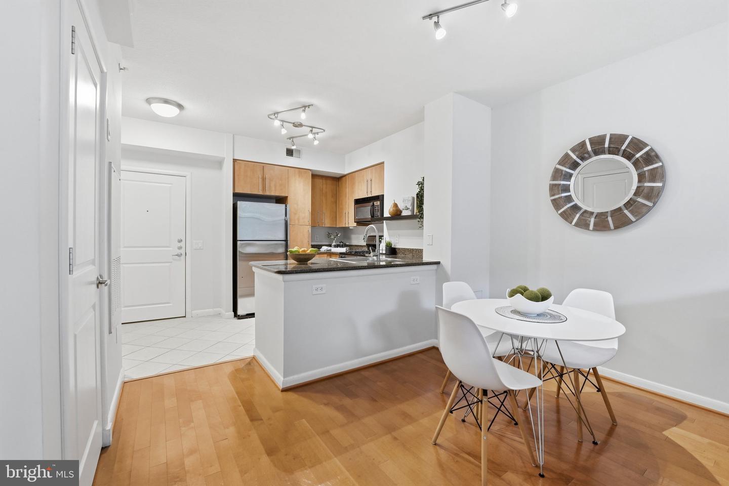 1021 N GARFIELD ST #233, ARLINGTON, Virginia 22201, 1 Bedroom Bedrooms, ,1 BathroomBathrooms,Residential,For sale,1021 N GARFIELD ST #233,VAAR2066274 MLS # VAAR2066274 1021 N GARFIELD ST #233, ARLINGTON, Virginia 22201, 1 Bedroom Bedrooms, ,1 BathroomBathrooms,Residential,For sale,1021 N GARFIELD ST #233,VAAR2066274 MLS # VAAR2066274