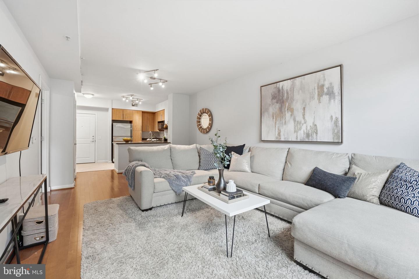 1021 N GARFIELD ST #233, ARLINGTON, Virginia 22201, 1 Bedroom Bedrooms, ,1 BathroomBathrooms,Residential,For sale,1021 N GARFIELD ST #233,VAAR2066274 MLS # VAAR2066274 1021 N GARFIELD ST #233, ARLINGTON, Virginia 22201, 1 Bedroom Bedrooms, ,1 BathroomBathrooms,Residential,For sale,1021 N GARFIELD ST #233,VAAR2066274 MLS # VAAR2066274