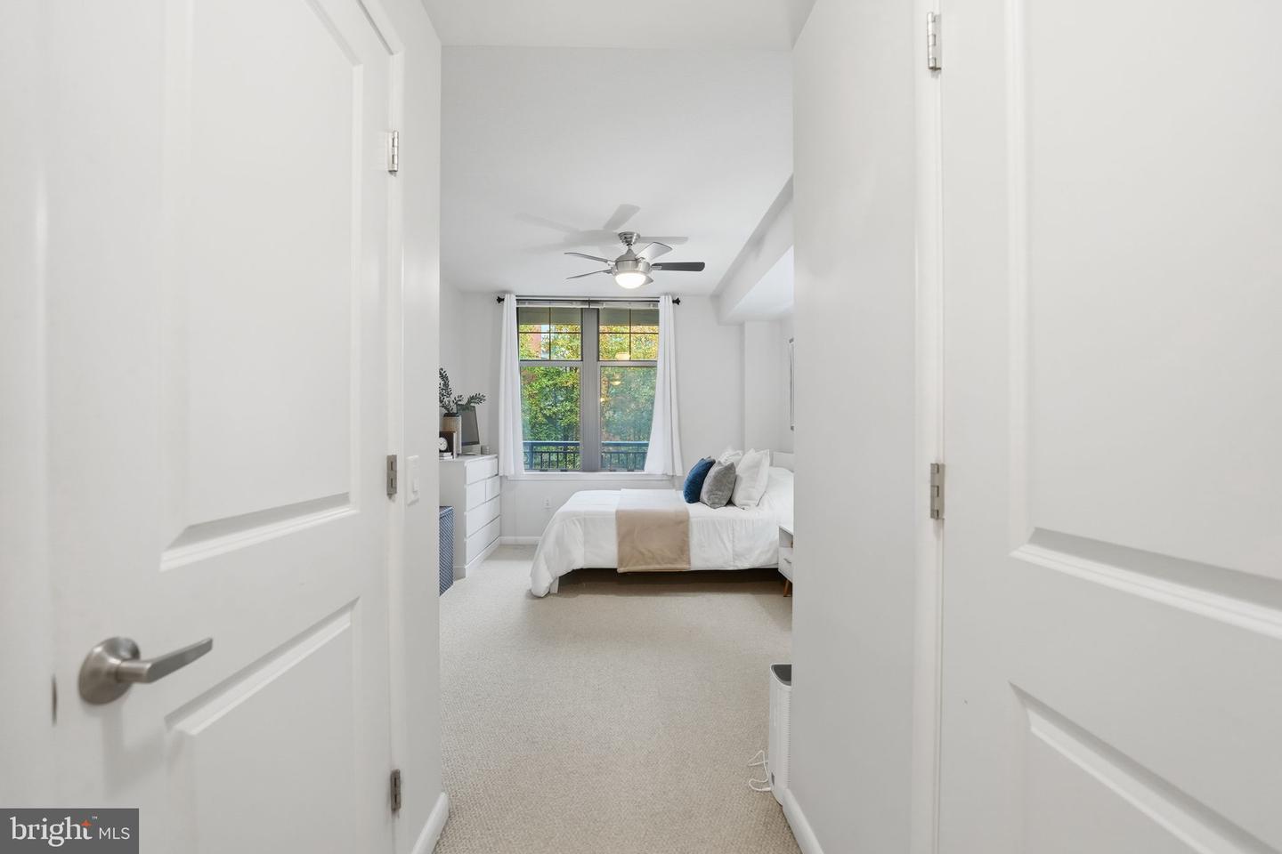 1021 N GARFIELD ST #233, ARLINGTON, Virginia 22201, 1 Bedroom Bedrooms, ,1 BathroomBathrooms,Residential,For sale,1021 N GARFIELD ST #233,VAAR2066274 MLS # VAAR2066274 1021 N GARFIELD ST #233, ARLINGTON, Virginia 22201, 1 Bedroom Bedrooms, ,1 BathroomBathrooms,Residential,For sale,1021 N GARFIELD ST #233,VAAR2066274 MLS # VAAR2066274