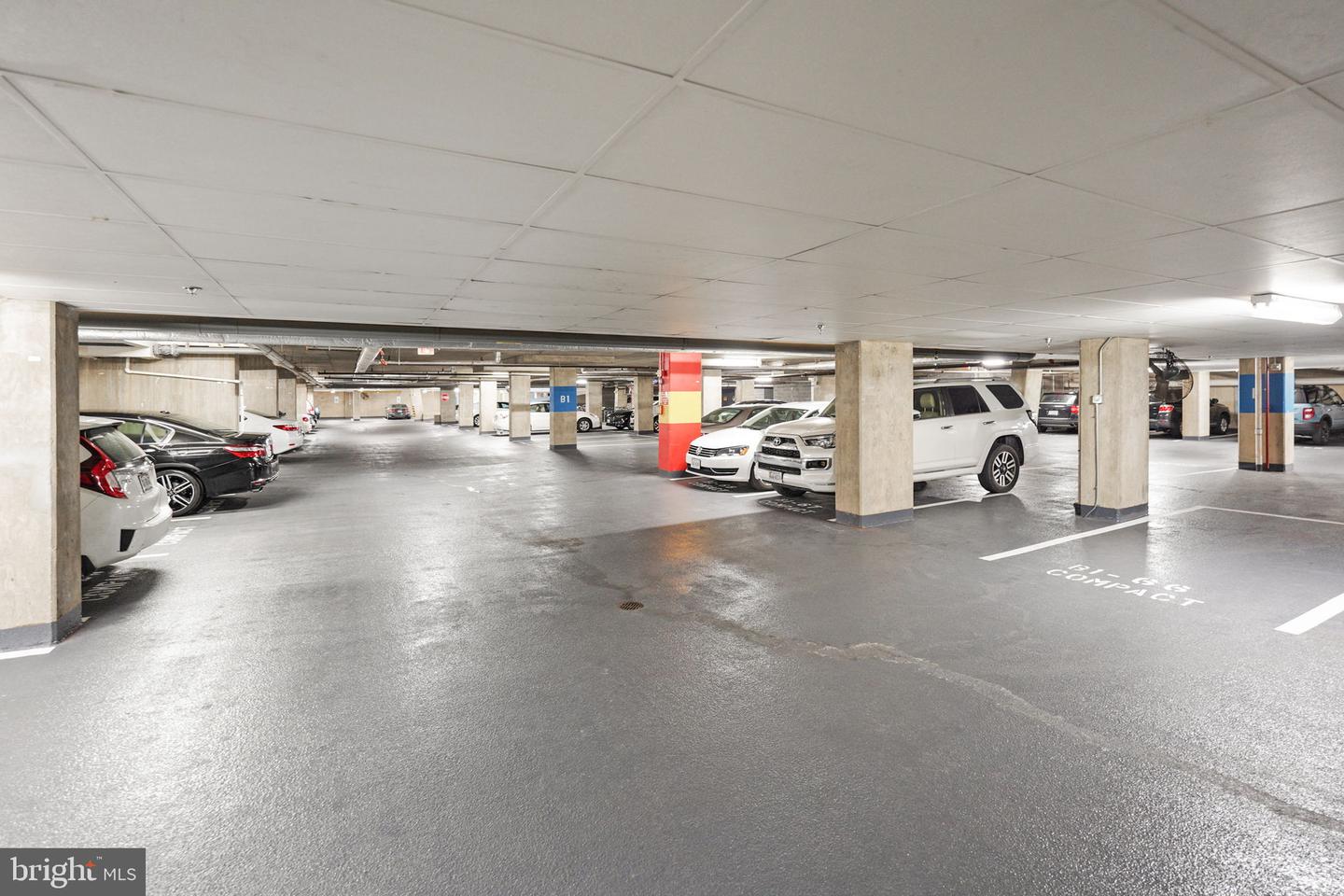 1021 N GARFIELD ST #233, ARLINGTON, Virginia 22201, 1 Bedroom Bedrooms, ,1 BathroomBathrooms,Residential,For sale,1021 N GARFIELD ST #233,VAAR2066274 MLS # VAAR2066274 1021 N GARFIELD ST #233, ARLINGTON, Virginia 22201, 1 Bedroom Bedrooms, ,1 BathroomBathrooms,Residential,For sale,1021 N GARFIELD ST #233,VAAR2066274 MLS # VAAR2066274