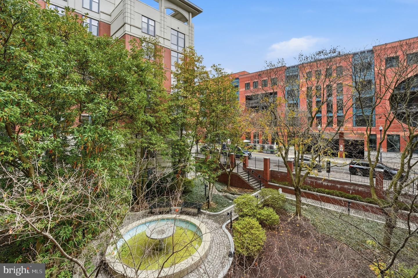 1021 N GARFIELD ST #233, ARLINGTON, Virginia 22201, 1 Bedroom Bedrooms, ,1 BathroomBathrooms,Residential,For sale,1021 N GARFIELD ST #233,VAAR2066274 MLS # VAAR2066274 1021 N GARFIELD ST #233, ARLINGTON, Virginia 22201, 1 Bedroom Bedrooms, ,1 BathroomBathrooms,Residential,For sale,1021 N GARFIELD ST #233,VAAR2066274 MLS # VAAR2066274