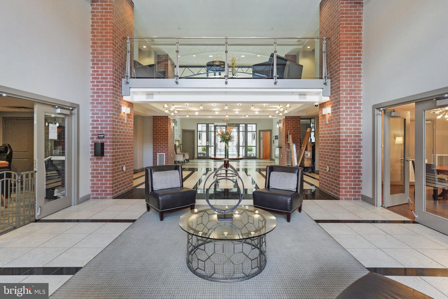 1021 N GARFIELD ST #233, ARLINGTON, Virginia 22201, 1 Bedroom Bedrooms, ,1 BathroomBathrooms,Residential,For sale,1021 N GARFIELD ST #233,VAAR2066274 MLS # VAAR2066274 1021 N GARFIELD ST #233, ARLINGTON, Virginia 22201, 1 Bedroom Bedrooms, ,1 BathroomBathrooms,Residential,For sale,1021 N GARFIELD ST #233,VAAR2066274 MLS # VAAR2066274