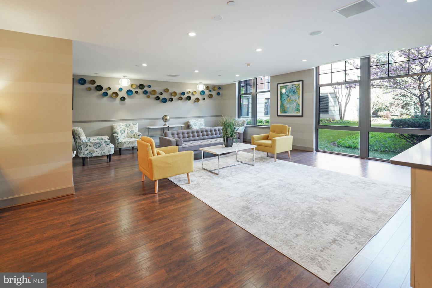 1021 N GARFIELD ST #233, ARLINGTON, Virginia 22201, 1 Bedroom Bedrooms, ,1 BathroomBathrooms,Residential,For sale,1021 N GARFIELD ST #233,VAAR2066274 MLS # VAAR2066274 1021 N GARFIELD ST #233, ARLINGTON, Virginia 22201, 1 Bedroom Bedrooms, ,1 BathroomBathrooms,Residential,For sale,1021 N GARFIELD ST #233,VAAR2066274 MLS # VAAR2066274