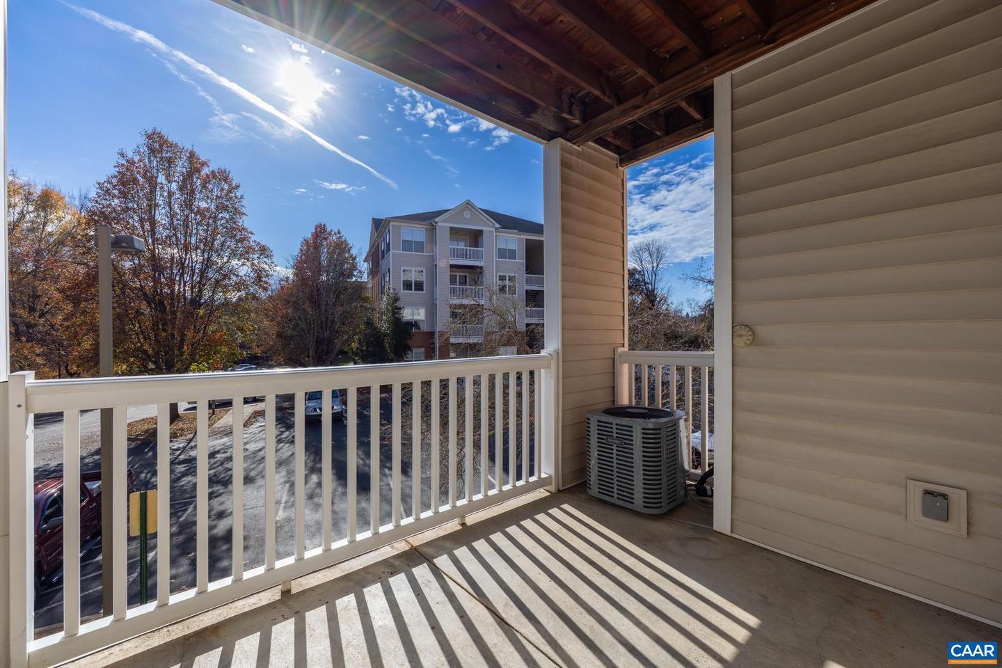 290 RIVERBEND DR #2D, CHARLOTTESVILLE, Virginia 22911, 1 Bedroom Bedrooms, ,1 BathroomBathrooms,Residential,For sale,290 RIVERBEND DR #2D,671289 MLS # 671289 290 RIVERBEND DR #2D, CHARLOTTESVILLE, Virginia 22911, 1 Bedroom Bedrooms, ,1 BathroomBathrooms,Residential,For sale,290 RIVERBEND DR #2D,671289 MLS # 671289