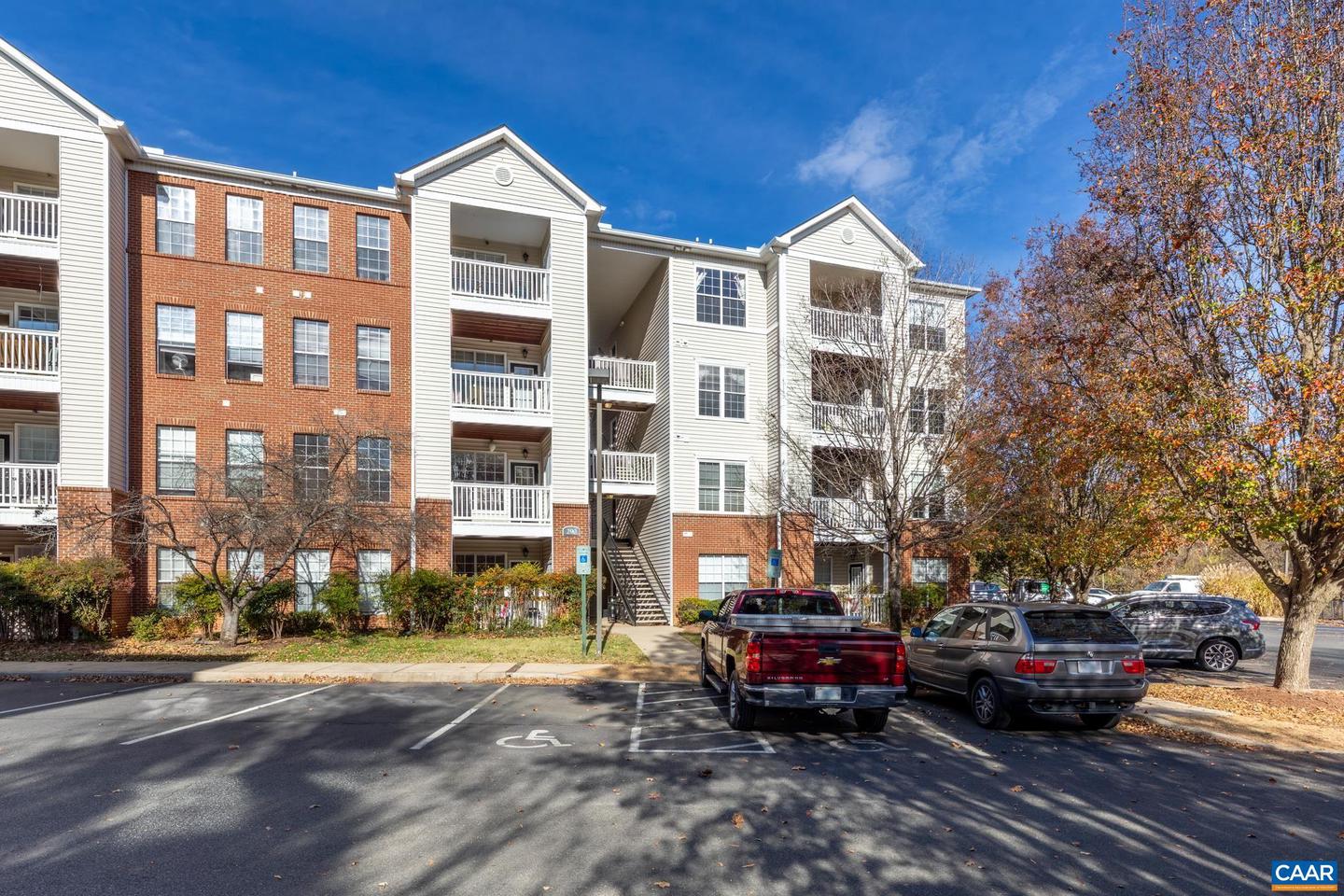 290 RIVERBEND DR #2D, CHARLOTTESVILLE, Virginia 22911, 1 Bedroom Bedrooms, ,1 BathroomBathrooms,Residential,For sale,290 RIVERBEND DR #2D,671289 MLS # 671289 290 RIVERBEND DR #2D, CHARLOTTESVILLE, Virginia 22911, 1 Bedroom Bedrooms, ,1 BathroomBathrooms,Residential,For sale,290 RIVERBEND DR #2D,671289 MLS # 671289