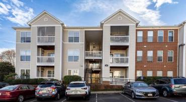 290 RIVERBEND DR #2D, CHARLOTTESVILLE, Virginia 22911, 1 Bedroom Bedrooms, ,1 BathroomBathrooms,Residential,For sale,290 RIVERBEND DR #2D,671289 MLS # 671289