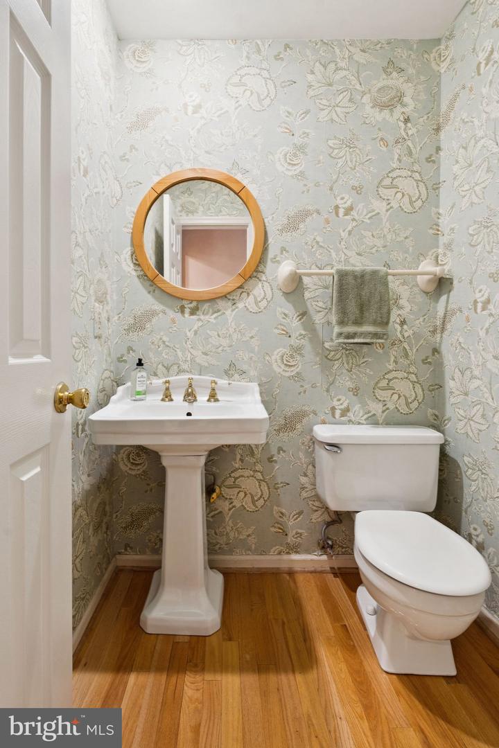 3559 PLUM DALE DR, FAIRFAX, Virginia 22033, 4 Bedrooms Bedrooms, ,2 BathroomsBathrooms,Residential,For sale,3559 PLUM DALE DR,VAFX2279850 MLS # VAFX2279850 3559 PLUM DALE DR, FAIRFAX, Virginia 22033, 4 Bedrooms Bedrooms, ,2 BathroomsBathrooms,Residential,For sale,3559 PLUM DALE DR,VAFX2279850 MLS # VAFX2279850